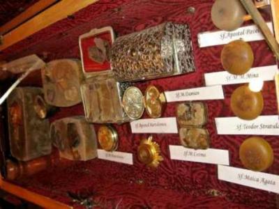 Moaştele Sfintei Muceniţe Agata aflate la Mănăstirea Bistriţa, judeţul Neamţ Moaştele Sfintei Muceniţe Agata aflate la Mănăstirea Bistriţa, judeţul Neamţ