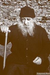 Părintele Arsenie Spileotul (cel din peșteră)