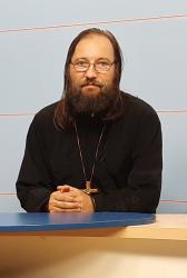 Pr. Dan Damaschin Pr. Dan Damaschin