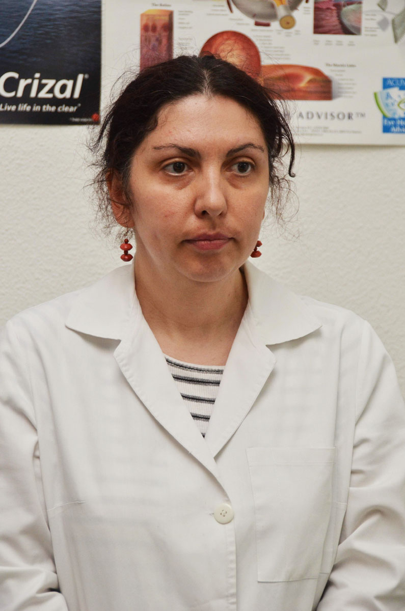 Dr. Adina Nechita