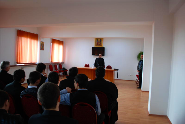 La Seminarul Teologic din Craiova a avut loc o conferinţă duhovnicească