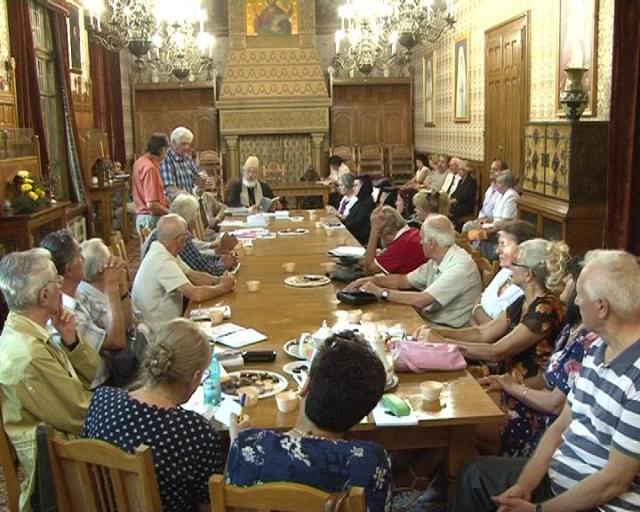 Clubul Iubitorilor de Cultură s-a reunit în Palatul Arhiepiscopal din Curtea de Argeş