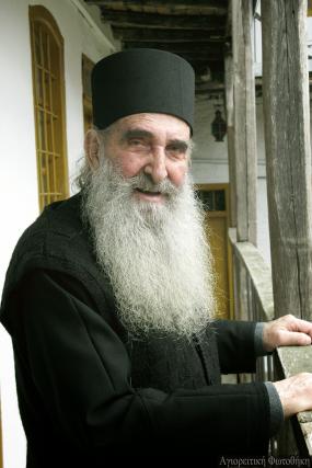 Părintele Arsenie Simonopetritul - monahul nevoitor din Sfântul Munte