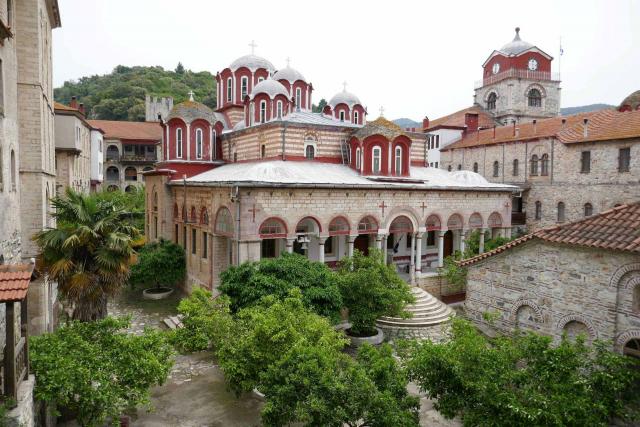 Katholikonul Mănăstirii Esfigmenu