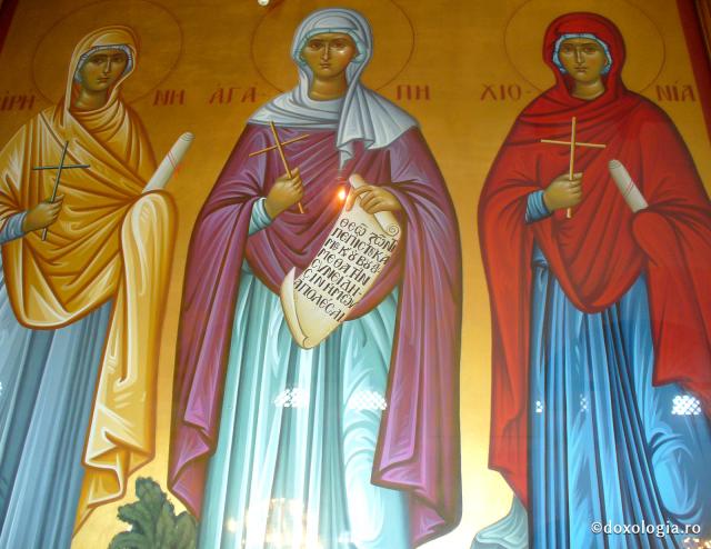 Sfintele Mucenițe fecioare: Agapia, Irina și Hionia