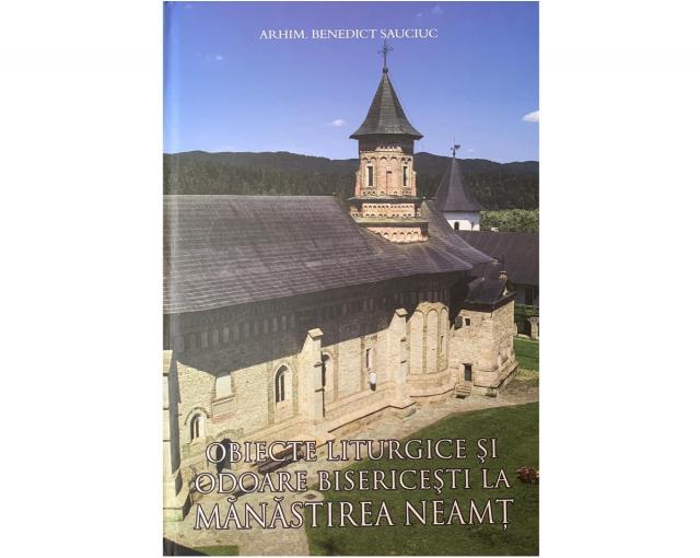 Un album din Raiul Mănăstirii Neamț