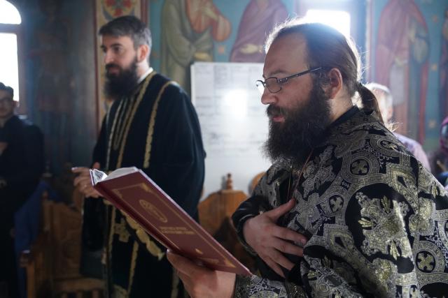 „Crucea Patriarhală”, cea mai mare distincție a Bisericii Ortodoxe Române, oferită părintelui Dan Damaschin