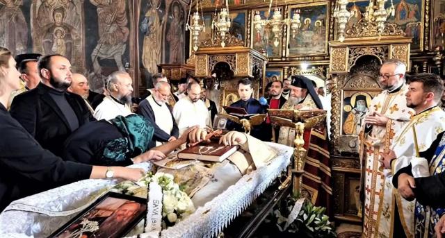 Pr. Gheorghe Colţea a fost înmormântat. A primit post mortem Ordinul Crucea Patriarhală