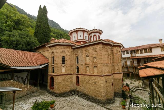 Mănăstirea „Sfântul Visarion” – Dousikou din Pyli, Grecia