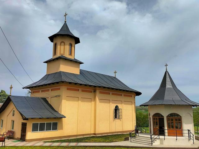 Biserica Parohiei Mileanca a fost resfințită de PS Nichifor Botoșăneanul