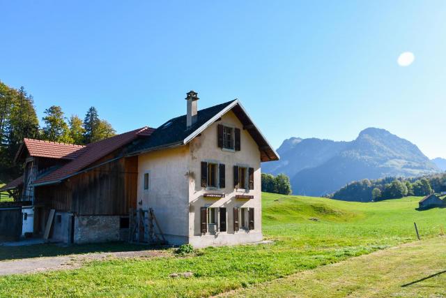 Școală românească deschisă la o mănăstire din Elveția