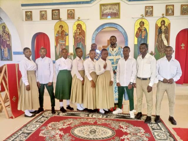 Diplomă de liceeni și de creștini – moment de mare sărbătoare în Tanzania