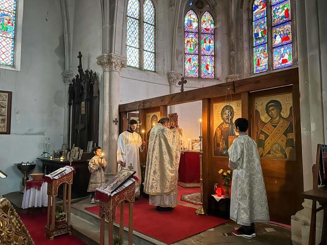 Studenți teologi ieșeni, în vizită la Mănăstirea Godoncourt