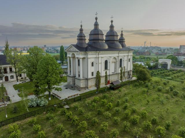 Anunț lansare proiect: „Proiecte PFU de restaurare componente artistice din Biserica Sfinții Voievozi a Mănăstirii Frumoasa din Iași”
