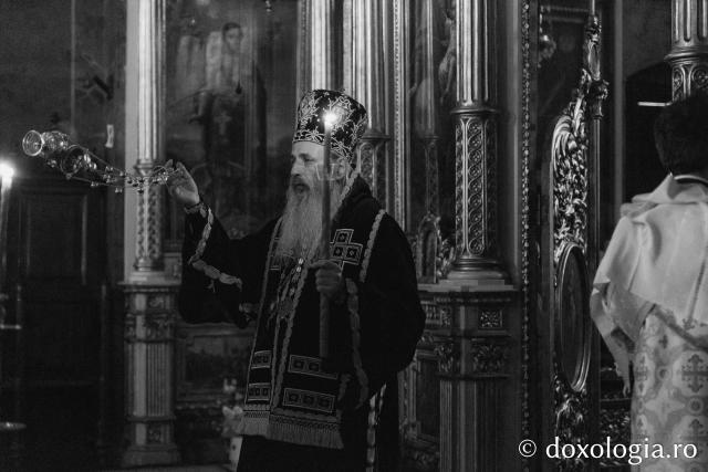 La înjumătățirea Postului IPS Teofan a săvârșit Liturghia Darurilor la Catedrala Mitropolitană din Iași