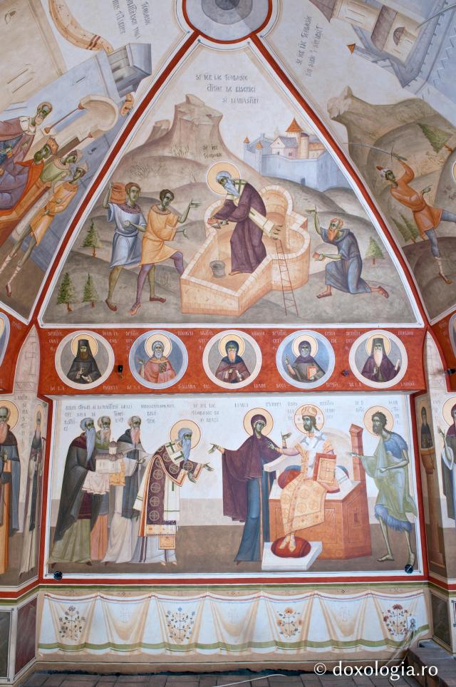(Foto) Mănăstirea Sfântului Teodosie de la Brazi, Vrancea – Frescele paraclisului subteran