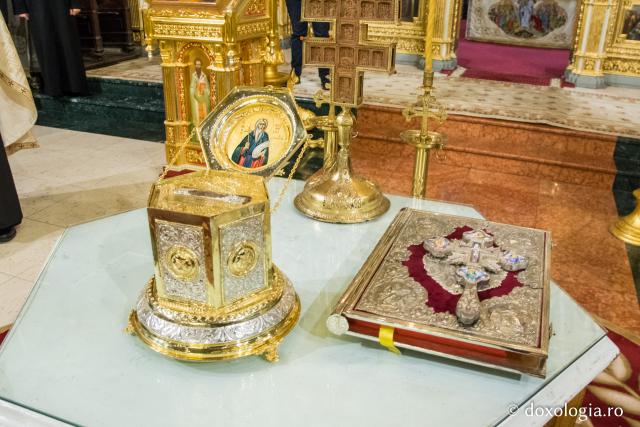 (Foto) Din Cipru, la Iași – Sfântul Neofit Zăvorâtul, acasă la Sfânta Parascheva
