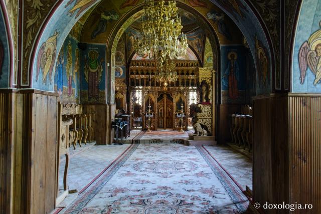 Mănăstirea Hodoş-Bodrog - una dintre cele mai vechi așezăminte monahale din România (galerie FOTO)
