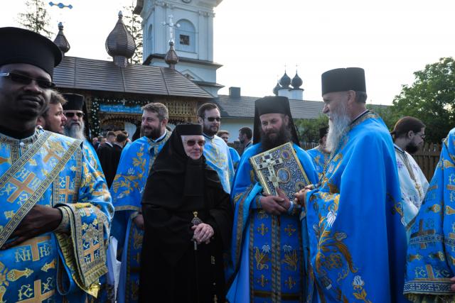 (Foto) Nașterea Maicii Domnului, sărbătorită la Mănăstirea Vorona prin Liturghie arhierească