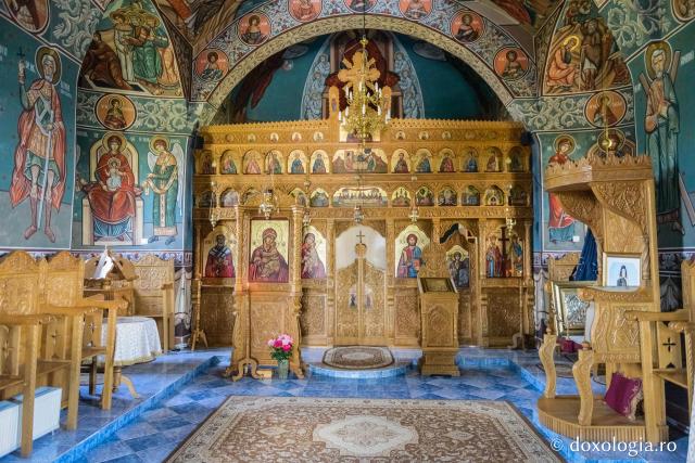 (Foto) Mănăstirea Sfinților Împărați Constantin și Elena din Vermești 