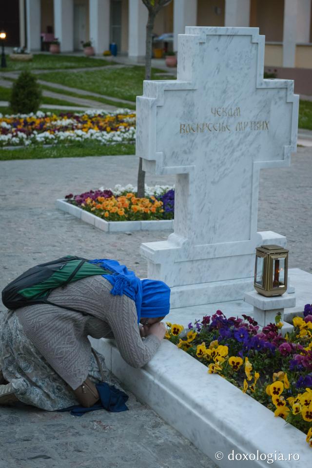 (Foto) Rakovita – locul unde își doarme somnul de veci Patriarhul Pavle al Serbiei 