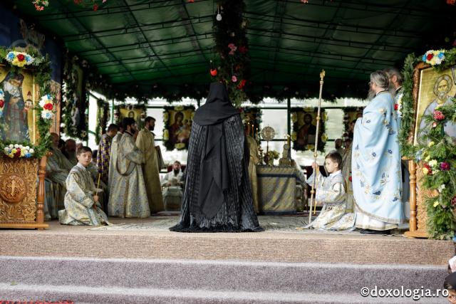 (Foto) Prima prăznuire a Sfântului Gheorghe Pelerinul la Mănăstirea Văratec
