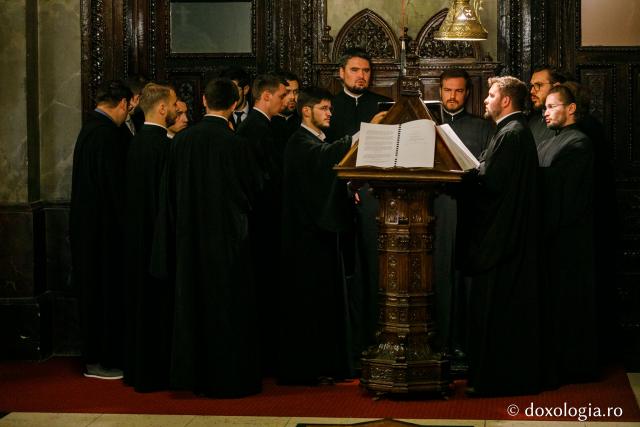(Foto) Liturghie Arhierească în debutul celei de-a doua ediții a Festivalului de Muzică Bizantină de la Iași