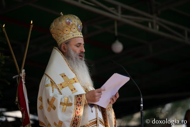 (Foto) Întronizarea Înaltpreasfințitului Calinic, noul Arhiepiscop al Sucevei și Rădăuților