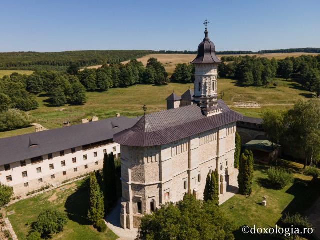 Mănăstirea Dragomirna, văzută de sus