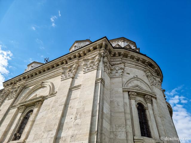 Mănăstirea Golia