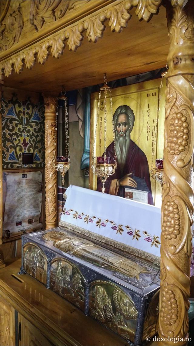 Schitul „Sfântul Antonie” de la Iezerul-Vâlcea