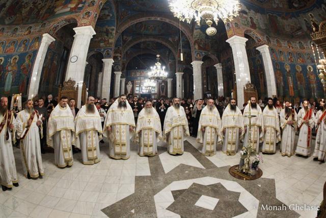 (Foto) Bucuria Sfintei Învieri la Mănăstirea Sihăstria – 2023