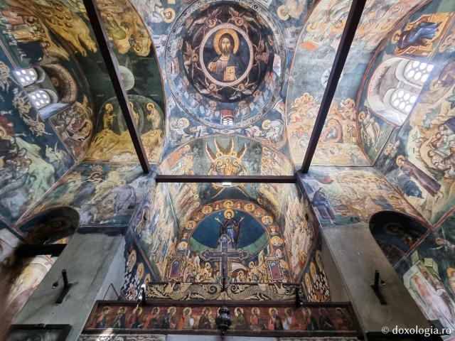 (Foto) O bijuterie bizantină – Biserica „Sfânta Bogorodica Perivlepta” din Ohrid 