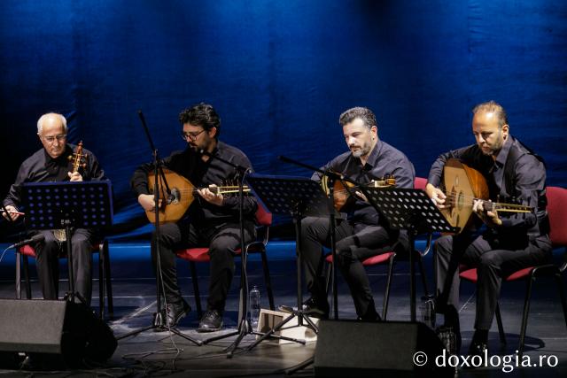 (Foto) Concert extraordinar al Ansamblului Bezmârâ Topluluğu la Iași