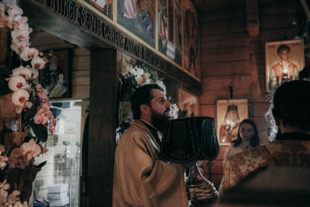 (Foto) Starețul Efrem a slujit Sfânta Liturghie la Biserica studenților din Cluj