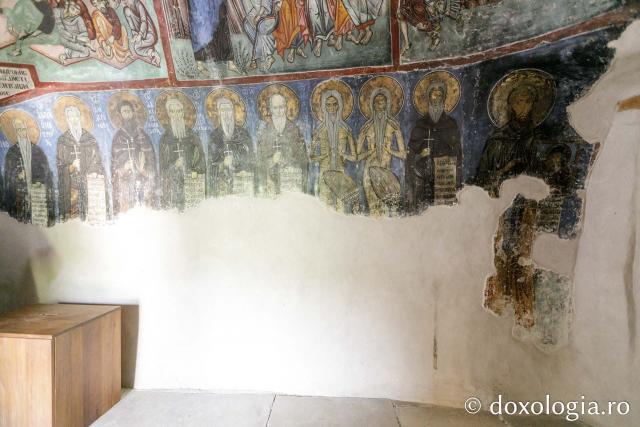 (Foto) Clipe de tihnă în peștera Sfântului Neofit Zăvorâtul din Cipru