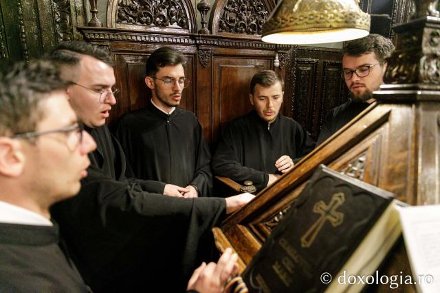 PS Ignatie a săvârșit Sfânta Liturghie, în ajun de hram, la Catedrala Mitropolitană din Iași
