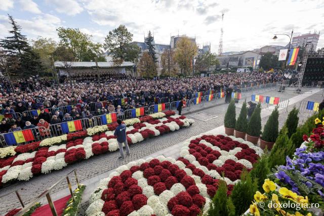 Bucuria credinței la Iași – Sfânta Liturghie în cinstea Sfintei Parascheva și a Sfântului Grigorie Palama, 2025 / Foto: Claudiu Pântea (Foto) Bucuria credinței la Iași – Sfânta Liturghie în cinstea Sfintei Parascheva și a Sfântului Grigorie Palama, 2025