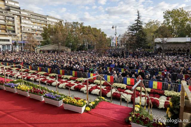 Bucuria credinței la Iași – Sfânta Liturghie în cinstea Sfintei Parascheva și a Sfântului Grigorie Palama, 2025 / Foto: Claudiu Pântea (Foto) Bucuria credinței la Iași – Sfânta Liturghie în cinstea Sfintei Parascheva și a Sfântului Grigorie Palama, 2025
