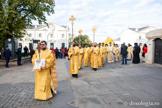 Bucuria credinței la Iași – Sfânta Liturghie în cinstea Sfintei Parascheva și a Sfântului Grigorie Palama, 2025 / Foto: Claudiu Pântea Bucuria credinței la Iași – Sfânta Liturghie în cinstea Sfintei Parascheva și a Sfântului Grigorie Palama, 2025