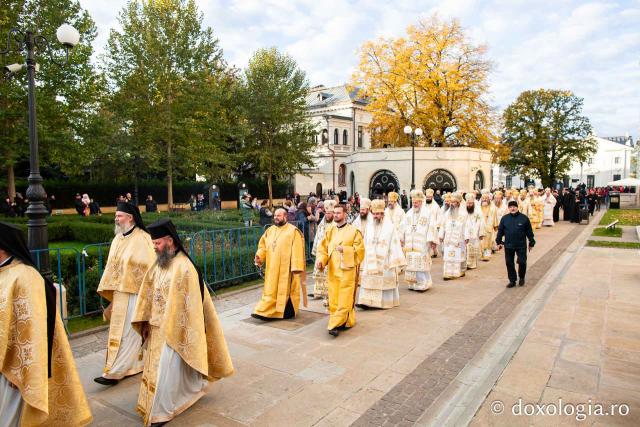 Bucuria credinței la Iași – Sfânta Liturghie în cinstea Sfintei Parascheva și a Sfântului Grigorie Palama, 2025 / Foto: Claudiu Pântea Bucuria credinței la Iași – Sfânta Liturghie în cinstea Sfintei Parascheva și a Sfântului Grigorie Palama, 2025