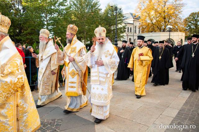 Bucuria credinței la Iași – Sfânta Liturghie în cinstea Sfintei Parascheva și a Sfântului Grigorie Palama, 2025 / Foto: Claudiu Pântea Bucuria credinței la Iași – Sfânta Liturghie în cinstea Sfintei Parascheva și a Sfântului Grigorie Palama, 2025