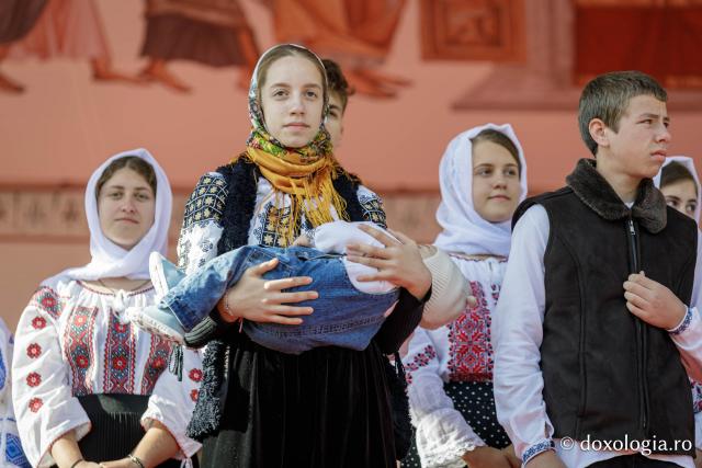 Bucuria credinței la Iași – Sfânta Liturghie în cinstea Sfintei Parascheva și a Sfântului Grigorie Palama, 2025 / Foto: Oana Nechifor Bucuria credinței la Iași – Sfânta Liturghie în cinstea Sfintei Parascheva și a Sfântului Grigorie Palama, 2025