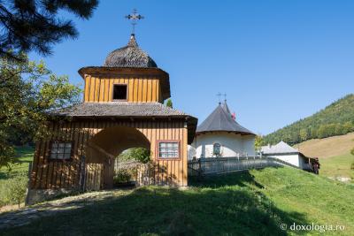 (Foto) Splendoarea Mănăstirii Horăicioara